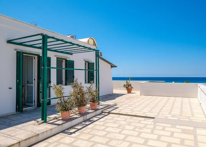 Sea View Penthouse-attico Apartament *