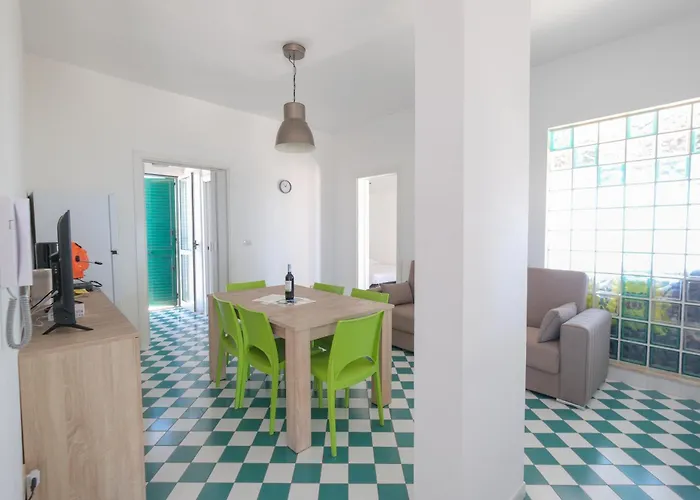 Sea View Penthouse-attico Apartament